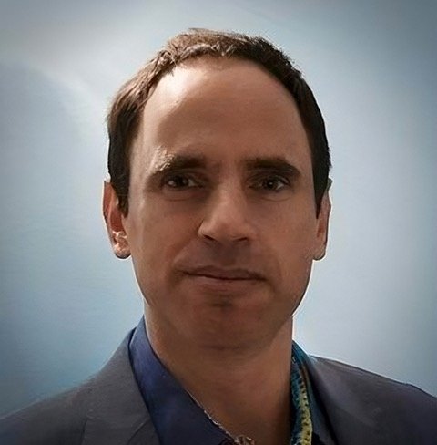 Rafael Bloom, Principal Consultant at New Leaf ESG